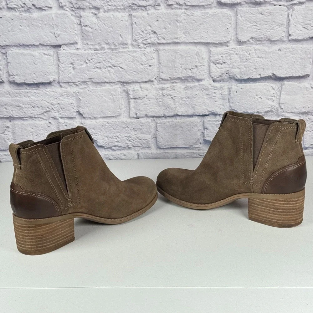 Clarks Maypearl Daisy Ankle Boots Booties Womens 10 Tan Suede and Leather Block